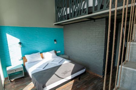 Стандартный 4-местный 2-уровневый (с балконом, 1 этаж)